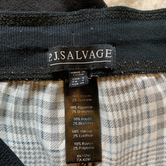 PJ Salvage lounge/sleep set Small - Picture 4 of 4